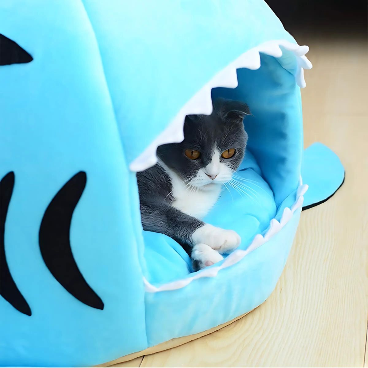 Casa tipo Cama para Mascota Perros Y Gatos Forma De Tiburón