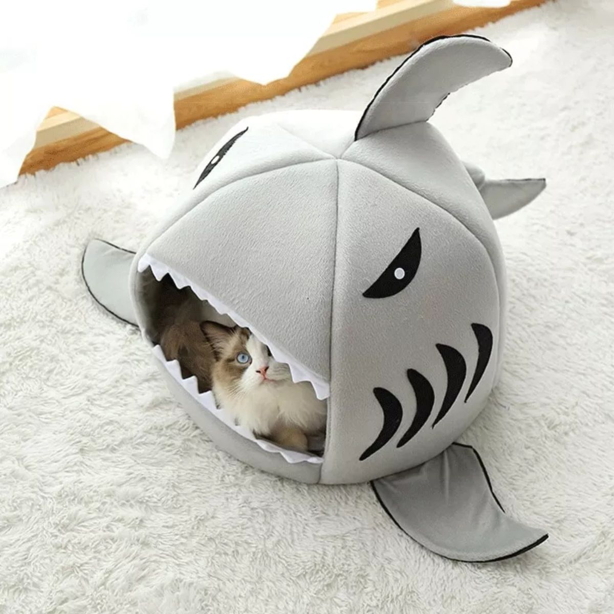 Casa tipo Cama para Mascota Perros Y Gatos Forma De Tiburón